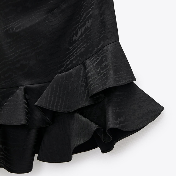 NWT ZARA | Ruffled High-Waisted Black Mini Skirt - Picture 4 of 6